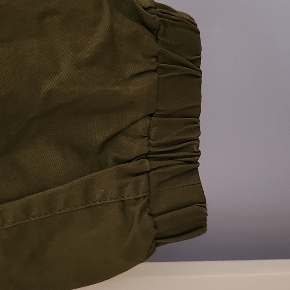 Boy green pants - Picture 2 of 4